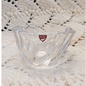 Orrefors Sweden Crystal Swirl Bowl Octagon Rim Signed Art Glass Candy Dish